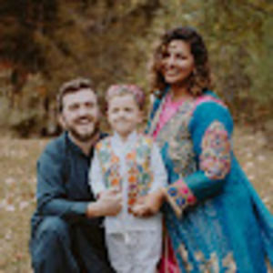 Meet your Posher, Miriam bebe